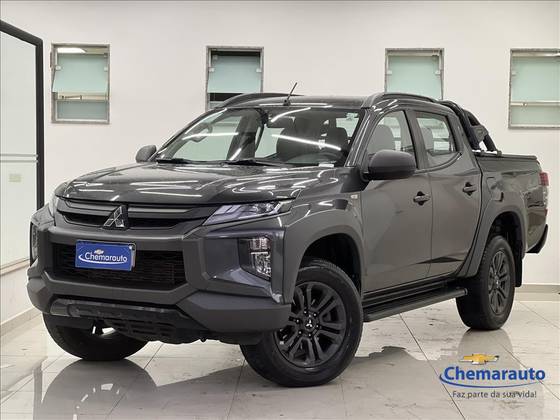 MITSUBISHI TRITON 2.4 BITURBO DIESEL CD GLS 4X4 AUTOMÁTICO